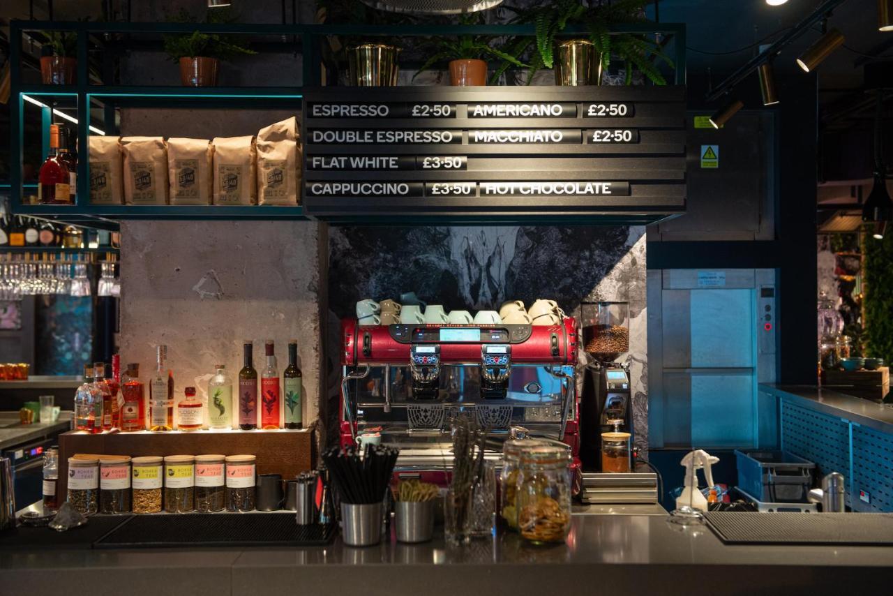 Yotel Manchester Deansgate מראה חיצוני תמונה Menu board in a coffee shop